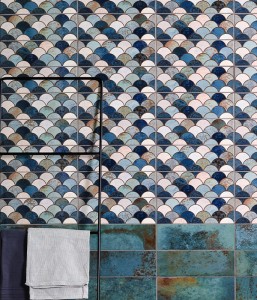 CaPietra Wightwick Ceramic Wall Tile (Gloss Finish) Scallop Decor 300 x 100 x 10mm [7758]