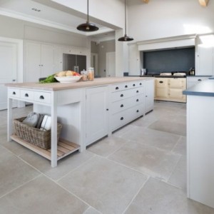 CaPietra Eiffel Limestone Floor Tile (Tumbled Finish) 600 x Random x 20mm [8662]