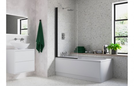 Single Straight Bath Screen - Matt Black [PLUM104939]