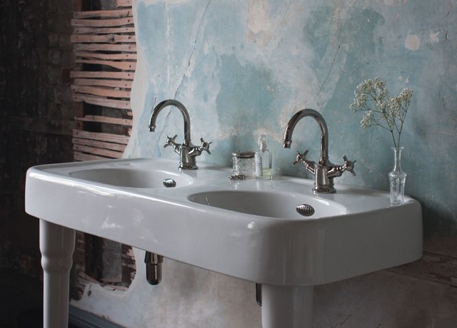 Traditional Sanitaryware Basin